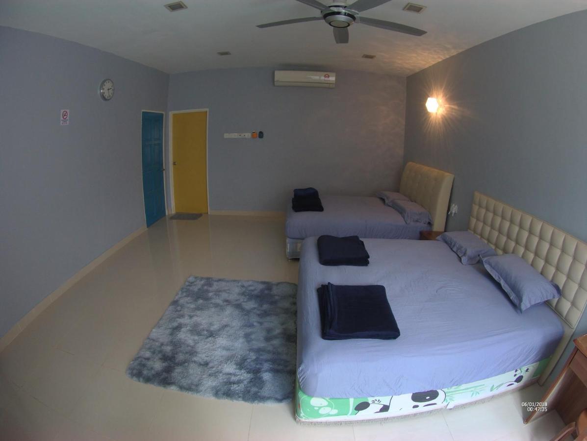 Entire Residential Home•Jia Residences Bkt Serdang沙登温暖的家 Seri Kembangan Exterior foto